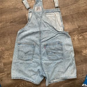 levi’s overall shorts